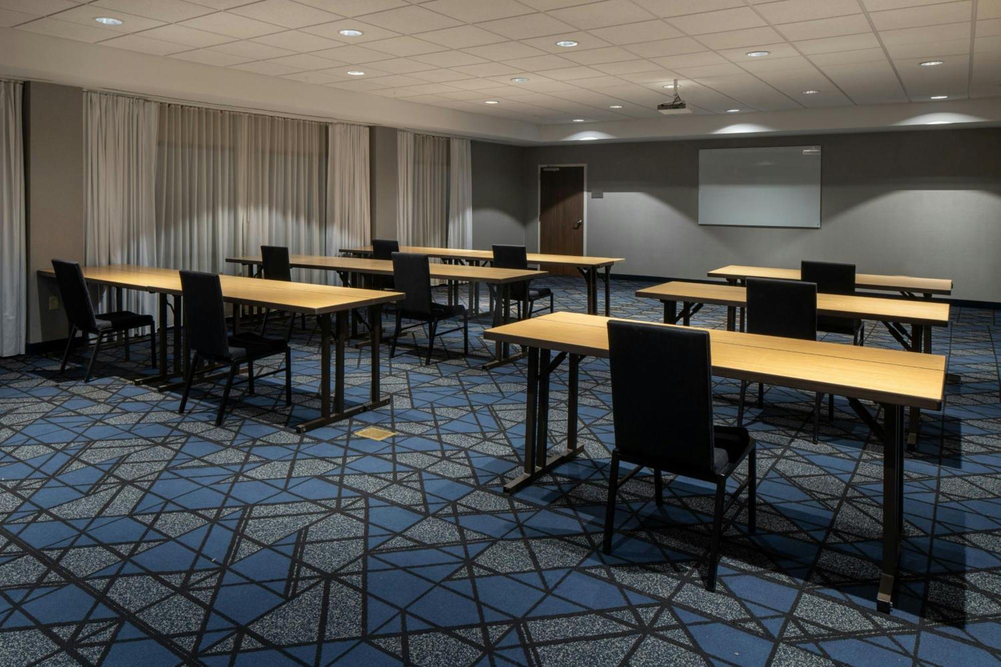 Courtyard By Marriott Jackson Airport/Pearl Hotel Kültér fotó